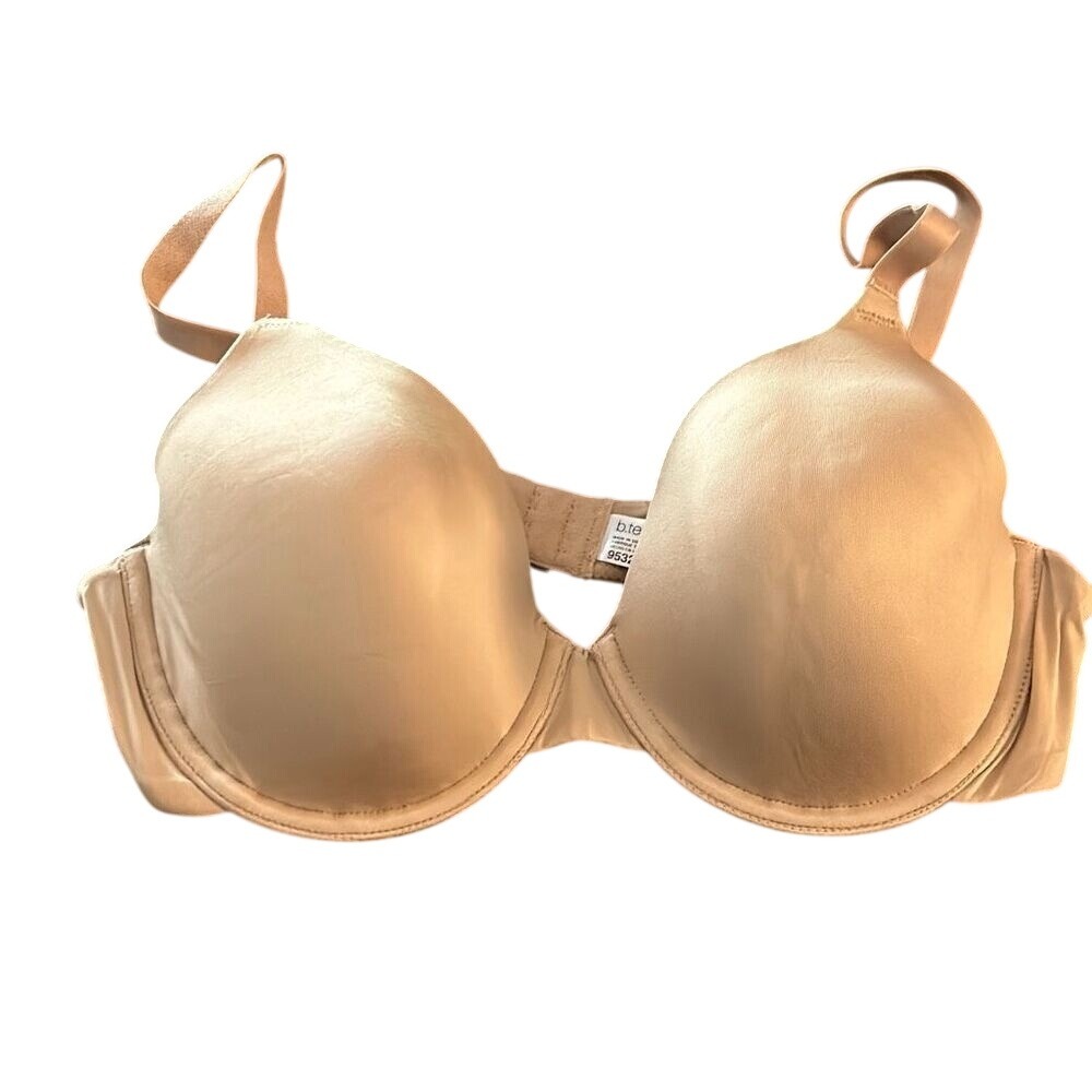 b.tempt'd Women's Future‎ Foundation Convertible T-Shirt Bra. NWOT. Size 36B